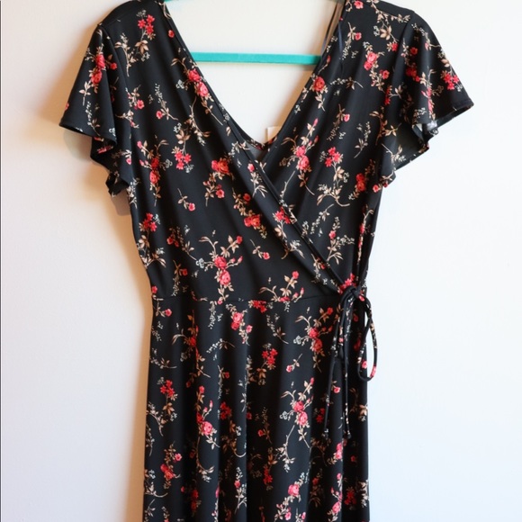 Dress - Picture 3 of 4